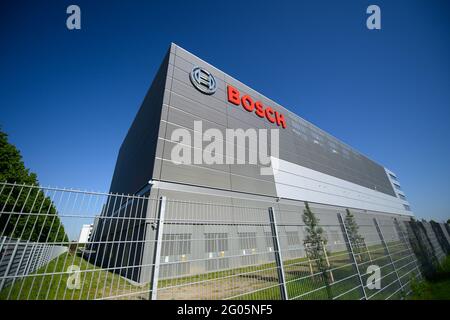 31. Mai 2021, Sachsen, Dresden: Blick auf die neue Halbleiterfabrik von Bosch. Die Chip-Fabrik wird am 07.06.2021 offiziell in Betrieb gehen. Foto: Robert Michael/dpa-Zentralbild/dpa Stockfoto