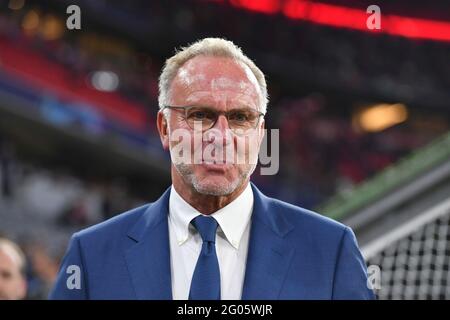 München, Deutschland. Juni 2021. Karl Heinz RUMMENIGGE verlässt den FC Bayern frühzeitig! Archivfoto: Karl Heinz RUMMENIGGE, (Vorsitzender der Geschäftsführung), Einzelbild, Einzelbild beschnitten, Porträt, Hochformat, Hochformat. FC Bayern München-Roter Stern Belgrad 3-0, Fußball Champions League, Gruppe B, Gruppenphase, 1. Spieltag, Am 18. September 2019. DIE ALLIANZAREN A. DFL-VORSCHRIFTEN VERBIETEN DIE VERWENDUNG VON FOTOS ALS BILDSEQUENZEN UND/ODER QUASI-VIDEO. â Credit: dpa/Alamy Live News Stockfoto