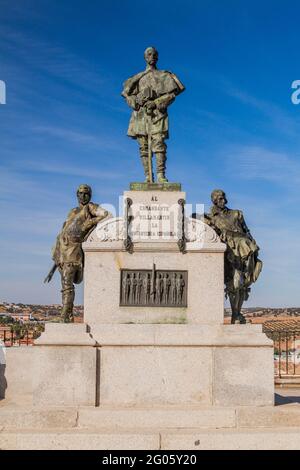 TOLEDO, SPANIEN - 23. OKTOBER 2017: Denkmal für den Kommandanten Villamartin am Alcazar von Toledo, Spanien Stockfoto