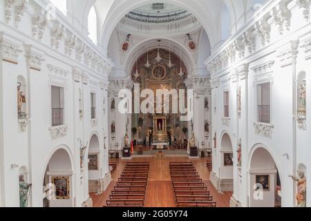 TOLEDO, SPANIEN - 23. OKTOBER 2017: Inneres der Jesuitenkirche (San Ildefonso) in Toledo, Spanien Stockfoto