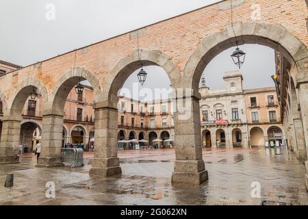 AVILA, SPANIEN - 19. OKTOBER 2017: Plaza Mercado Chico Plaza Mayor in Avila. Stockfoto