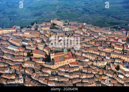 Luftaufnahme von Gangi bei Palermo, Sizilien, Italien, Europa Stockfoto