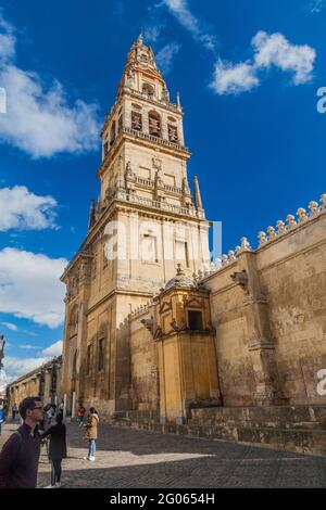 CORDOBA, SPANIEN - 5. NOVEMBER 2017: Turm der Moschee Kathedrale Mezquita-Kathedrale von Cordoba, Spanien Stockfoto