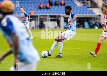 Haderselv, Dänemark. Mai 2021. Victor Ekani (29) von SonderjyskE beim 3F Superliga-Spiel zwischen SonderjyskE und AAB im Sydbank Park in Haderslev. (Foto: Gonzales Foto: Gastón Szerman). Stockfoto