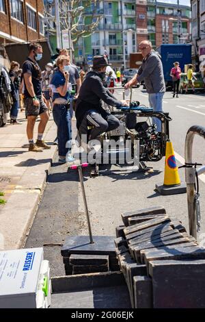 Filmteam in der Peckham Rye Street im Süden Londons Mit Regisseur Danny Boyle 2021 Stockfoto