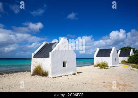 Mit ehemaligen Sklavenhäusern, Bonaire, niederländische Karibik. Stockfoto