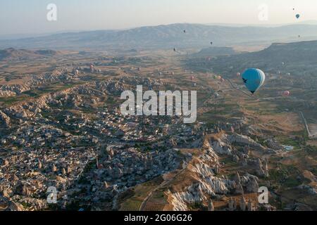 Türkei - Kappadokien - 2015. august - Flug mit Heißluftballons Stockfoto