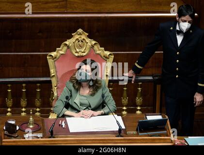 Italien, Rom, 19. Mai 2021 : die Präsidentin des Senats Maria Elisabetta Casellati, während der Senatsversammlung zur Krise im Nahen Osten Photo © Stockfoto