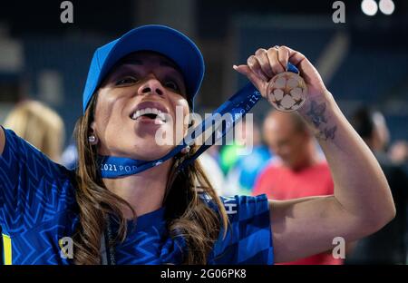 Ryal Quay, Großbritannien. Mai 2021. Isabele ÔBelleÕ Silva (Ehefrau von Thiago) nach dem UEFA Champions League Finale zwischen Manchester City und Chelsea beim Est‡dio do Drag‹o, Porto, Portugal am 29. Mai 2021. Foto von Andy Rowland. Quelle: Prime Media Images/Alamy Live News Stockfoto