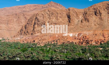 Kasbahs im Dades-Tal im Süden Marokkos, Afrika. Stockfoto