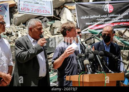 Gaza, Palästina. Juni 2021. Sven K¸hn von Burgsdorff EU-Vertreter für das Westjordanland und Gaza nimmt an einer Pressekonferenz Teil. (Foto von Ahmed Zakot/SOPA Images/Sipa USA) Quelle: SIPA USA/Alamy Live News Stockfoto