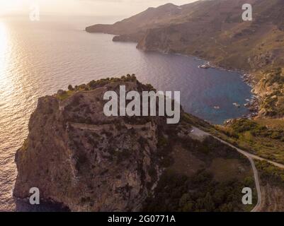 Die schöne Luftaufnahme der antiken Stadt Antiochia ad Cragum in der Nähe von Gazipasa, Antalya, Türkei Stockfoto