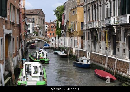 Typical Häuserzeilen in Venedig Stockfoto