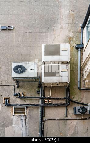 Klimaanlagen auf Wand Stockfoto
