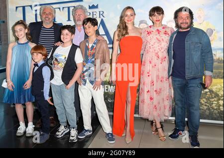 Rom, Italien. Juni 2021. Die Darsteller, die während der Tutti per Uma-Filmpremiere im Adriano-Kino auf der Piazza Cavour gesehen wurden. Kredit: SOPA Images Limited/Alamy Live Nachrichten Stockfoto