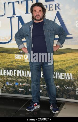 Rom, Italien. Juni 2021. Lillo Petrolo gesehen während der Tutti per Uma Filmpremiere im Adriano Kino auf der Piazza Cavour. (Foto: Mario Cartelli/SOPA Images/Sipa USA) Quelle: SIPA USA/Alamy Live News Stockfoto