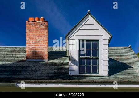 Gebäude im Cape Cod-Stil, die an eine Pferdefarm erinnern und vom CCC in der Ninemile Ranger Station, Lolo National Forest, Montana, USA, gebaut wurden Stockfoto