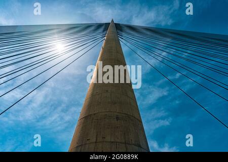 Neueste 'Most na Adi' - buchstäblich Brücke über Ada / Flussinsel in Belgrad, Serbien; Brücke verbindet das europäische Festland mit dem Balkan über den Fluss Stockfoto