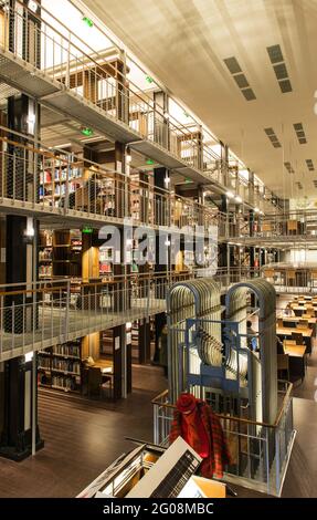 FRANKREICH. PARIS (2. BEZIRK). NATIONALE BIBLIOTHEK FRANKREICHS (BNF). SITE RICHELIEU. ZENTRALGESCHÄFT NEBEN DER SALLE LABROUSTE (2016. RENOVIERTE RÄUME VON Stockfoto