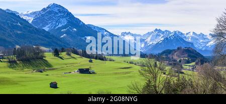 Schönen Frühling Morgen im oberen Allgäu Stockfoto