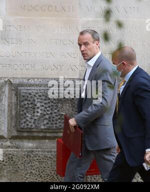 London, England, Großbritannien. Juni 2021. Der britische Außenminister und erste Außenminister, DOMINIC RAAB, wird beim Außenministerium und beim Commonwealth-Amt ankommen. Kredit: Tayfun Salci/ZUMA Wire/Alamy Live Nachrichten Stockfoto
