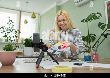 Kreativer Blog junger Künstler, Online-Meisterkurse im Zeichnen Stockfoto