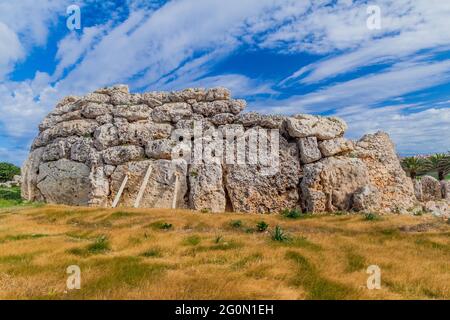 Megalith-Tempelkomplex Ggantija in der Nähe des Dorfes Xaghra auf der Insel Gozo, Malta Stockfoto