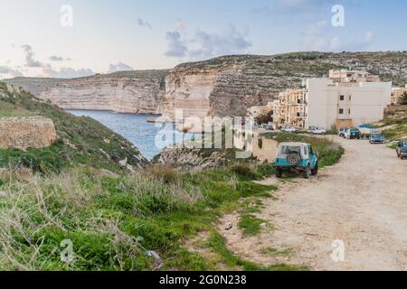 Klippen an der Bucht von Xlendi auf der Insel Gozo, Malta Stockfoto