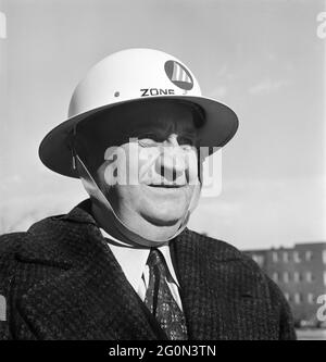 John Haines, Neighborhood Air RAID Warden, Chicago, Illinois, USA, Jack Delano, US Office of war Information, November 1942 Stockfoto