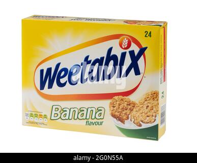 Weetabix mit Bananengeschmack in recycelbarem Karton. Stockfoto
