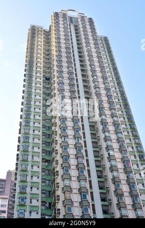 Hongkong, China, Asien - hoher Wohnhochhaus mit Wohnungen in Zentral-Hongkong. Stockfoto