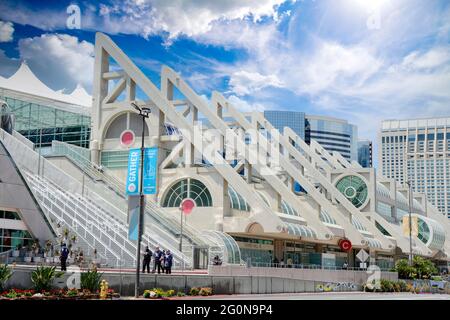 Das SD Convention Center am E Harbor Drive in San Diego, Kalifornien Stockfoto