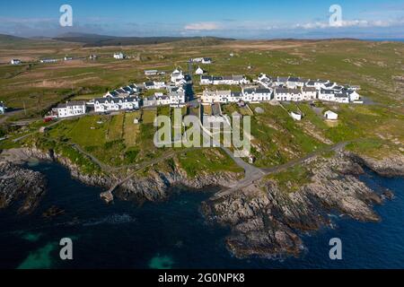 Luftaufnahme des Dorfes Port Wemyss auf Rhinns of Islay auf Islay, Inner Hebrides, Schottland Großbritannien Stockfoto