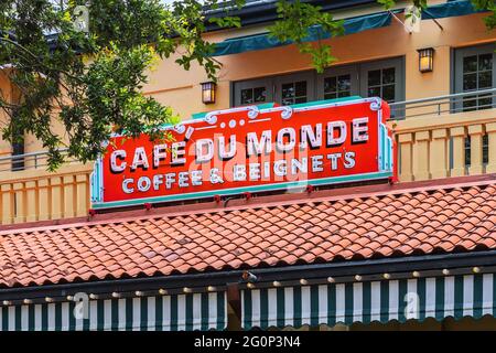 Café du Monde Coffee and Beignets im New Orleans City Park, Louisiana, USA. Stockfoto