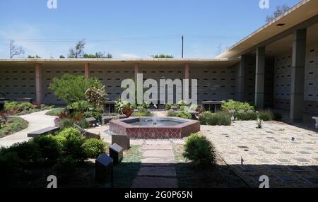 Santa Ana, Kalifornien, USA 1. Juni 2021 EINE allgemeine Sicht der Atmosphäre des Fairhaven Memorial Park am 1. Juni 2021 in Santa Ana, Kalifornien, USA. Foto von Barry King/Alamy Stockfoto Stockfoto