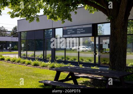 Ottawa, Ontario, Kanada - 31. Mai 2021: Ein Zivilluftfahrtzentrum von Transport Canada im Camelot Business Park. Stockfoto