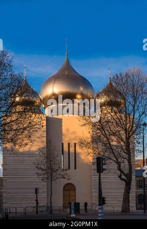 FRANKREICH, PARIS (75) 7. ARRONDISSEMENT, KATHEDRALE DER HEILIGEN DREIFALTIGKEIT DES RUSSISCH-ORTHODOXEN SPIRITUELLEN UND KULTURELLEN ZENTRUMS, ERBAUT VOM FRANZÖSISCHEN ARCHITEKTEN JEA Stockfoto