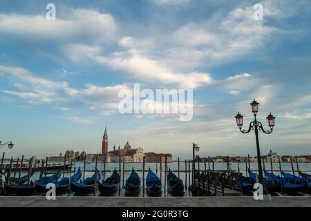 Venedig während der Covid19-Sperre, Italien, Europa, Gondel, Piazza San Marco, Auf Englisch oft als Markusplatz, San Giorgio Maggiore, Stockfoto