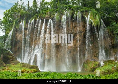 2128 Prstavac Wasserfall, Nationalpark Plitvicer Seen, Kroatien Stockfoto