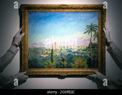 London, Großbritannien. Juni 2021. „The Atlas Mountains from Marrakech“ von Sir Winston Churchill, gemalt um 1949, wird im Rahmen des Verkaufs „Churchill and his artistic Allies“ bei Christie's versteigert. Kredit: Mark Thomas/Alamy Live Nachrichten Stockfoto