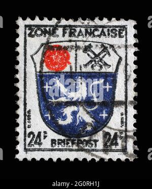 Briefmarke gedruckt in Deutschland, die französische Zone zeigt das Wappen von Saar, um 1945 Stockfoto