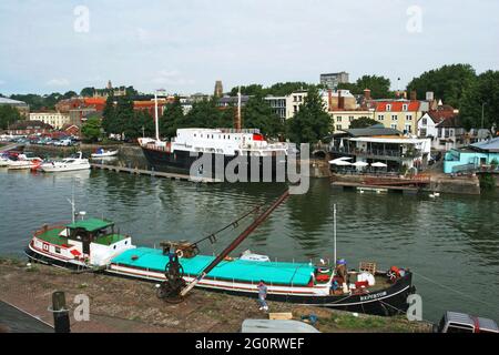 Bathurst Basin mit dem Thekla Music Venue Club, der im Bathurst Basin, in der Nähe von The Hole in the Wall Pub, festgemacht ist Stockfoto