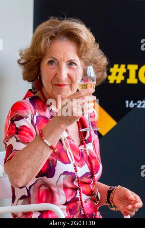 Apeldoorn, Niederlande. Juni 2021. Prinzessin Margriet von den Niederlanden im Palast het Loo in Apeldoorn, am 03. Juni 2021, taufig die offiziellen Invictus Games Den Haag 2020 Tulip, die invictus Games Den Haag 2020 wurden zweimal verschoben und wird jetzt vom 16. Bis 22. April 2022 stattfinden Quelle: Rotalpool/Wesley de Wit/ Albert Nieboer/Netherlands OUT/Point de Vue OUT/dpa/Alamy Live News Stockfoto