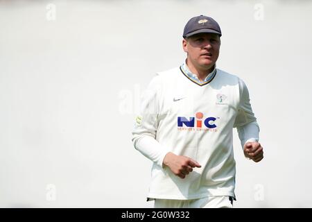 Yorkshire's Gary Ballance am ersten Tag des LV= Insurance County Championship-Spiels im Emerald Headingley, Leeds. Bilddatum: Donnerstag, 3. Juni 2021. Stockfoto