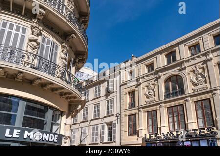 Haussmannsche Architekturecke in La Canebière, rue Vincent Scotto, Marseille Stockfoto