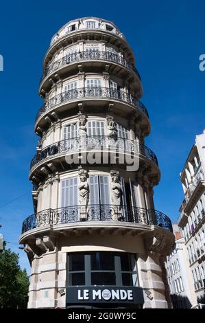 Haussmannsche Architekturecke in La Canebière, rue Vincent Scotto, Marseille Stockfoto