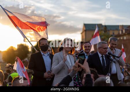 Warschau, Polen - 03. Juni 2021: Porträt der weißrussischen Oppositionsführerin Sviatlana Tsikhanouskaya nimmt an einem Protest gegen die politische Situation in Teil Stockfoto