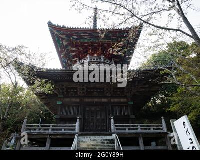 Tokushima, Japan - 2. April 2018: Frühling in Kumadaniji, Tempel Nummer 8 der Shikoku-Wallfahrt Stockfoto