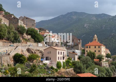 Landschaft von Olmeto an einem Sommertag ist es eine Gemeinde im französischen Departement Corse-du-Sud auf der Insel Korsika Stockfoto