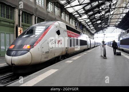 FRANKREICH. PARIS (75) LYRIA TGV-ZUG AM BAHNHOF LYON Stockfoto